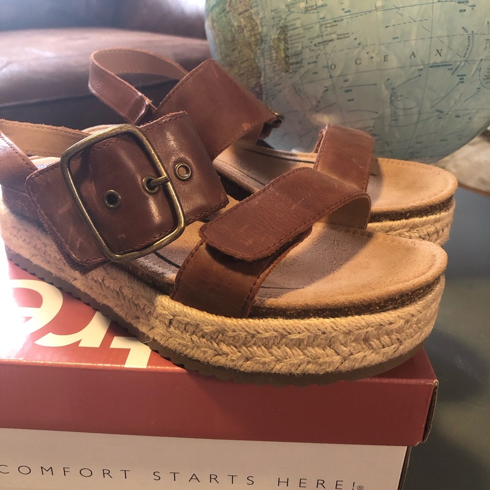 Aetrex Brown Espadrille Platform Sandals